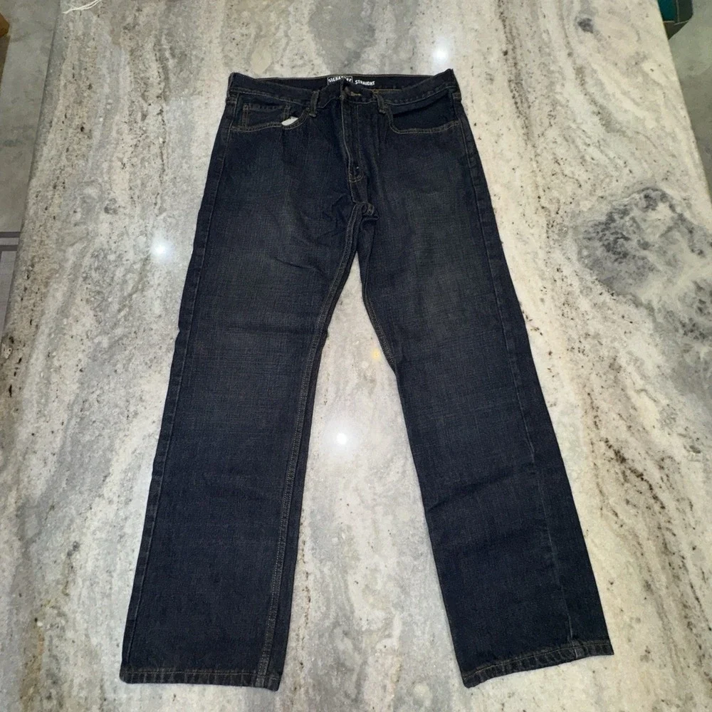 Levi Strauss Men's 34x30** Straight Leg Dark Wash Jeans Casual Work Western